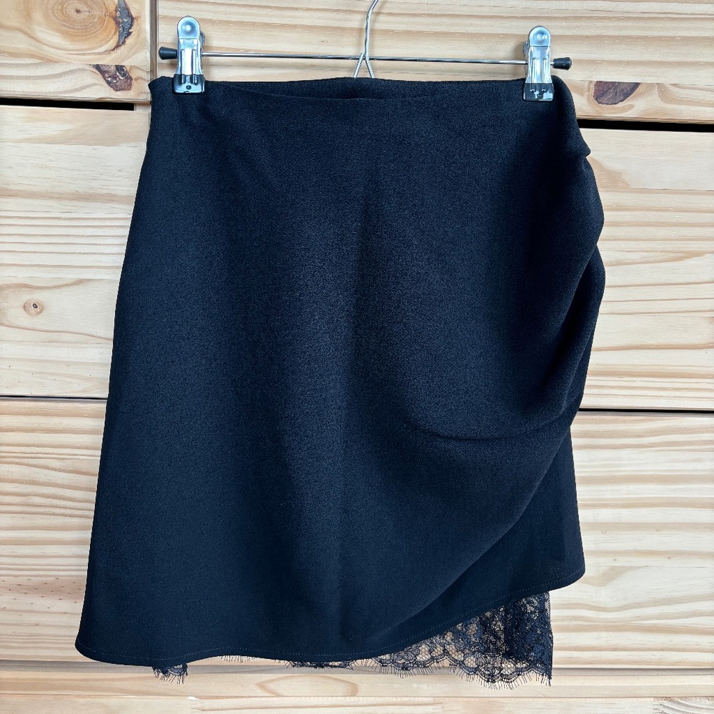 fleur du mal ruched lace skirt